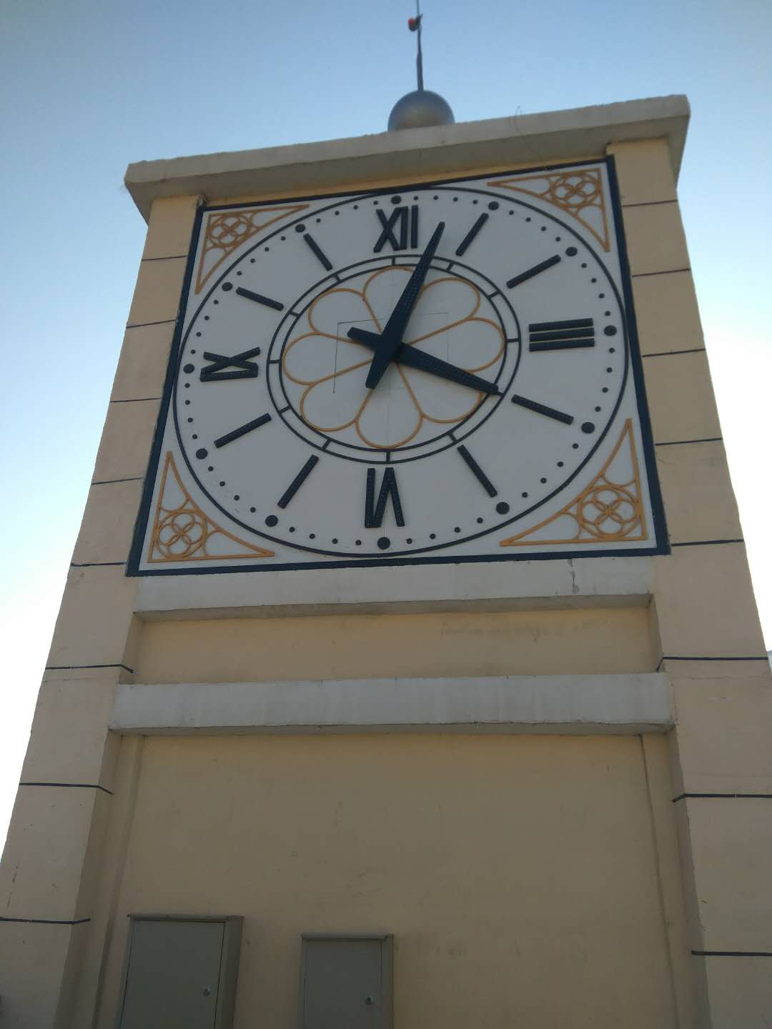 青海海東樂(lè)都購(gòu)物中心